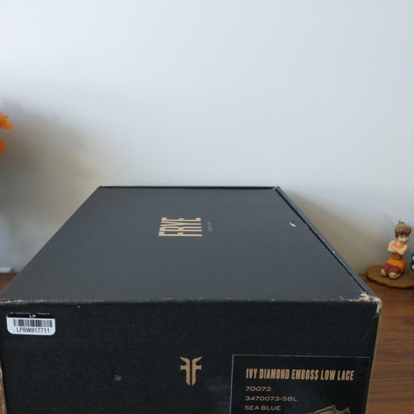 NIB.Frye Sneaker size 6.5. Ivy Diamond Emboss Low Lace. Women's Leather Sneaker. - Picture 6 of 6